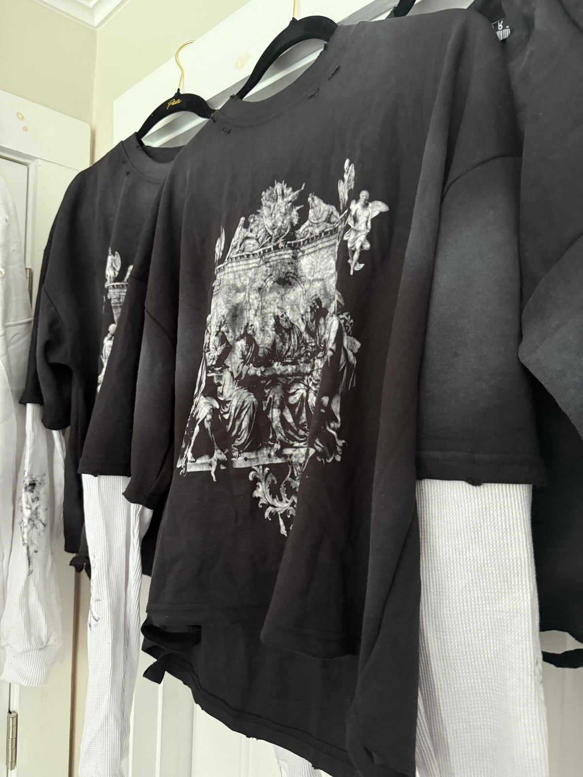 Virtues “Black destroyed” tee